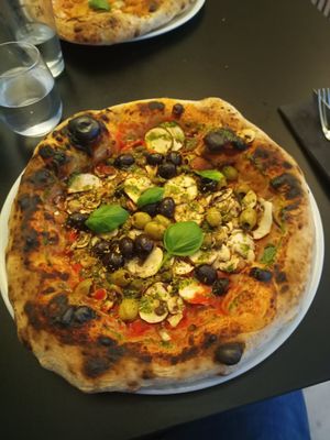 Pizza puttanesca at Plant A Pizza in Ghent