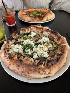 Forest and Hawaii at Plant A Pizza in Ghent