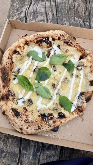 Quattro formaggi  at Plant A Pizza in Ghent
