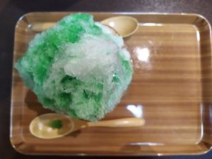 Shaved ice, melon flavor at Wa Wa Sotai Yaki ははそたい焼き in Chichibu