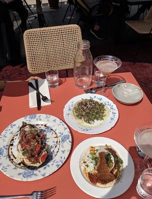 Obergine at Creatures in Paris