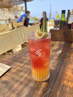  Maracuya drink  at Singita in L-imgarr