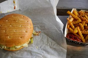 You can choose a menu which includes fries and a can of soda at Eepin Grilli in Mikkeli