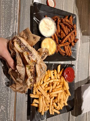 Vegan Burger with fies and sweet potato fries at Eepin Grilli in Mikkeli