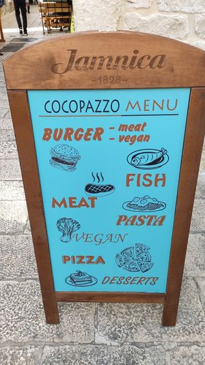 advertisement at Cocopazzo in Omis