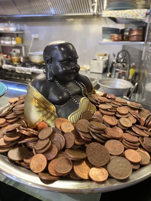 Tolle Deko bei offener Küche  at Vegano in Bremen