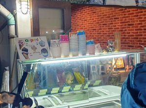 Stall at Gepeto Pie Ice Cream in Pai