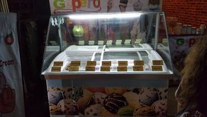 The ice cream cart at Gepeto Pie Ice Cream in Pai