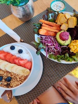 Smoothie bowl & regular bowl at Go Vegan Cafe in Phuket