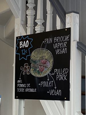 The vegan option is with mushrooms at Le Crémieux in Paris