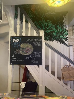 Make your sure you chose vegan  at Le Crémieux in Paris