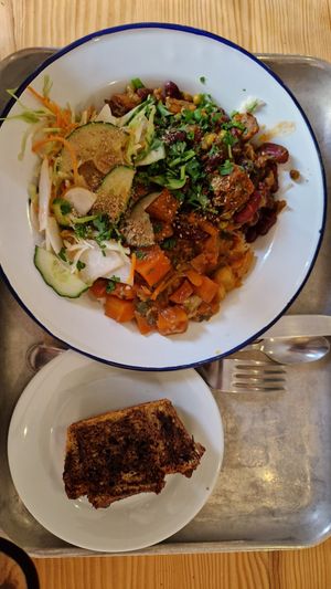  at Le Crémieux in Paris