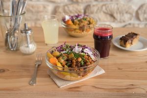 We do two different juices everyday, a vegan soup, a vegan main dish and a vegan cake !! at Le Crémieux in Paris