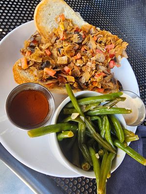 Buffalo po boy minus arugula and onion, added mushrooms and tomatoes at 51 North Taproom in Nashville
