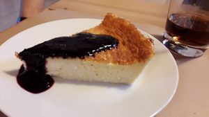 Tarta de requesón (vegetariana) at A Morena in Lugo