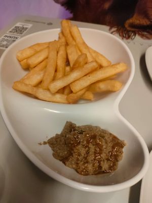 Yuca con salsa de berenjenas  at Cosechas in Tenerife