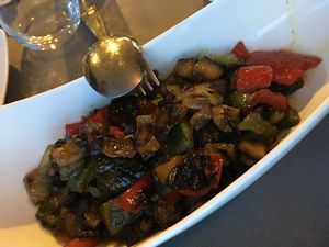 Vegetables with soy sauce at Mis en Plas in Burela