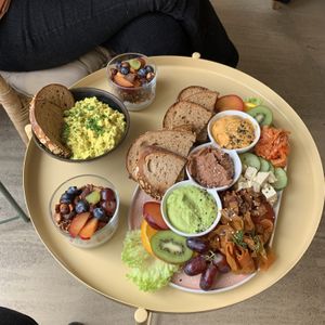 Plate for 2  at Plant Base in Berlin