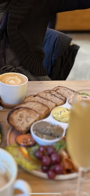 Alcohol free sekt 🥂   at Plant Base in Berlin