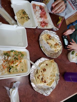 Chef's special, naan, chicken tikka at Bombay Curry in Skagway