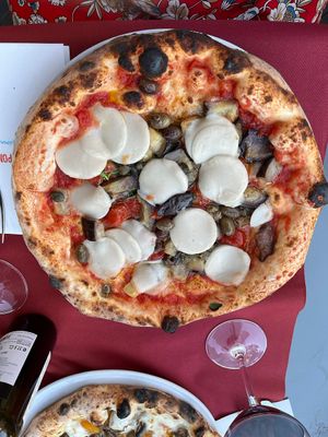 Vegana pizza  at Rossopomodoro in Rome