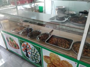 Choix de plats et similis carnés at Quan Thien Phuc - Maybe closed in Phu Quoc