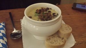 Soup with Vegan Bacon Bits at Signor Verde in Cologne