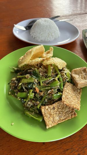 Serbuk / urap urap with tofu and tempeh  at Cafe Rifka in 
