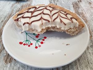 Vegan white chocolate tarte at TINKA BAR & BISTROT in Nago-torbole