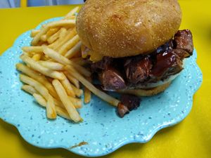 Impossible burger with smoked jackfruit at Fat Boy's Roadside Eats in Ooltewah
