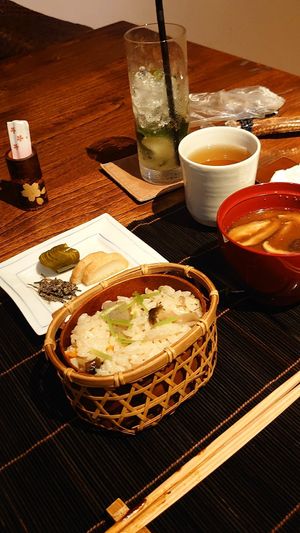 Steamed rice dish and shiitake soup at Hanafubuki in Ito