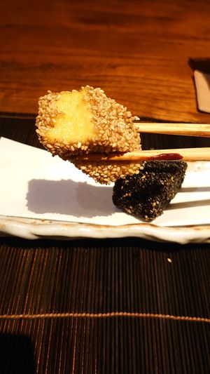 Sesame deep-fried gluten at Hanafubuki in Ito