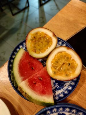 Fruit snack for free #Veganuary at Madam Thu in Hue