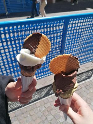  at Toldo Gelateria in Lecco