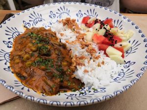 Pollo masala at Dorothy's Veggie Bistro in La Cueva