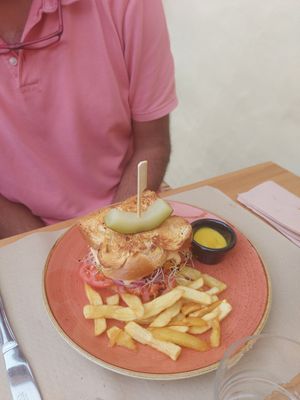  at Dorothy's Veggie Bistro in La Cueva