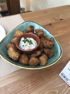 KFC (champiñones) at Dorothy's Veggie Bistro in La Cueva