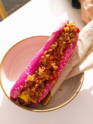 Hot dog at Bali Bowls 2 in Biarritz