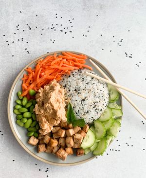 Fresh, vibrant, and fully plant-based 🍣🌱 This vegan sushi bowl brings all the flavor without the fish. at Local Beet in Yakima
