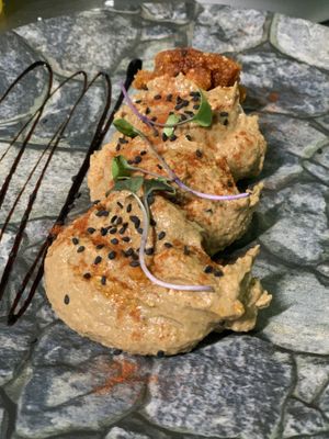 Humus de Ajo negro  at Lolín Cafe in Badalona