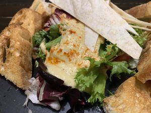 Humus Texmex picante at Lolín Cafe in Badalona