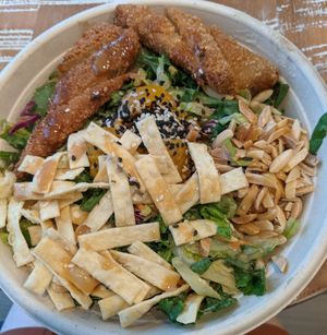 Crispy Chicky Salad at Beatnic - Fashion District in New York City