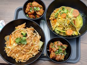 Pad Thai & curry  at CookDaily in South West London