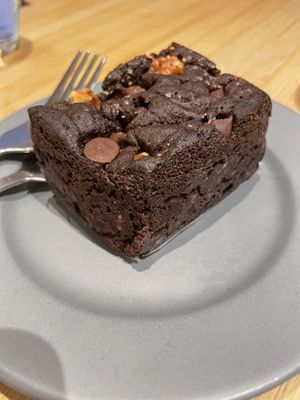 Super chocolatey walnut brownie 😍 at TREEHOUSE - H Code in Hong Kong Island