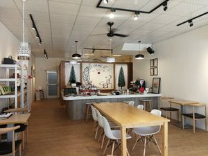 interior of cafe at Rì Shài Guǒ 曰曬果 - Sun Aroma in Hualien