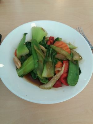 mixed veggies at Vina Vegan in Newtown