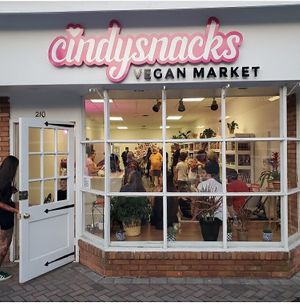 Cindysnacks at Cindysnacks in Centerport