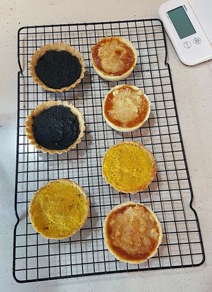 Gluten-free tarte bases, cooling down after baking at Apbbang - Future Bakery 앞으로의 빵집 in Seoul