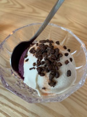 Ice cream!! at Apbbang - Future Bakery 앞으로의 빵집 in Seoul