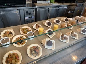Food selection at Disneyland - Vegan Kitchen in Chessy